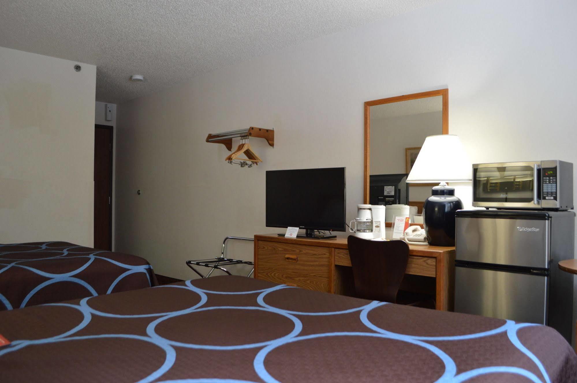 Hotel Super 8 By Wyndham Park Rapids Exterior foto
